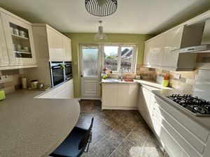 Photo 7- click for photo gallery